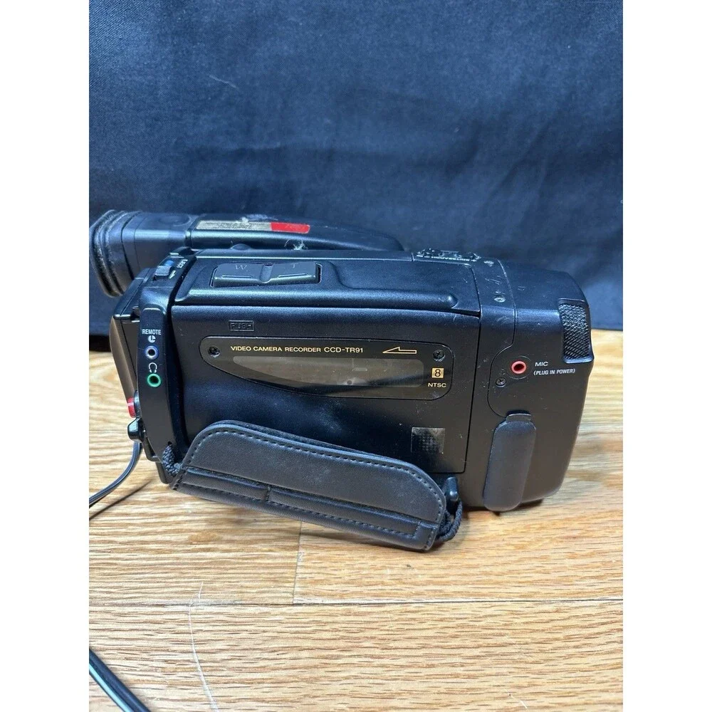 Sony Handycam Video 8 10x Zoom CCD-TR91 Camcorder w/ Charger Power Adapter Work